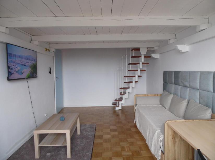 Mezzanine Appartment Wroclaw Exterior photo